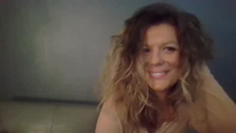 Hailey online show from December 13, 7:40 pm