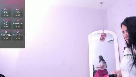 haileystonei online show from January 3, 11:35 am