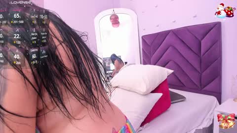 haileystonei online show from January 5, 11:59 am
