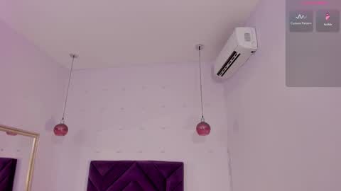 Snapshot of haileystonei chatting on October 25, 11:51 am haileystonei online show from October 25, 11:51 am