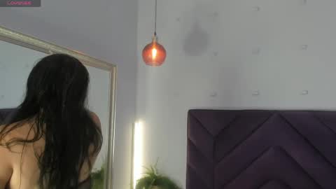 haileystonei online show from June 8, 12:05 pm