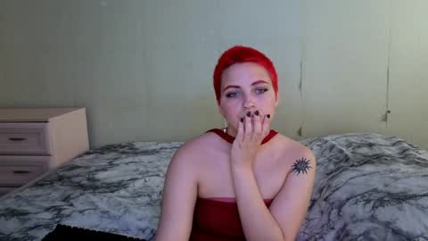 Snapshot of haily_rose chatting on June 7, 9:35 am haily_rose online show from June 7, 9:35 am