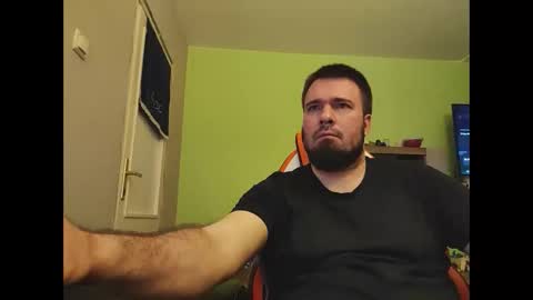 Snapshot of hairy_guy007 chatting on December 27, 10:48 pm hairy_guy007 online show from December 27, 10:48 pm