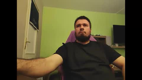 Snapshot of hairy_guy007 chatting on December 30, 1:14 pm hairy_guy007 online show from December 30, 1:14 pm