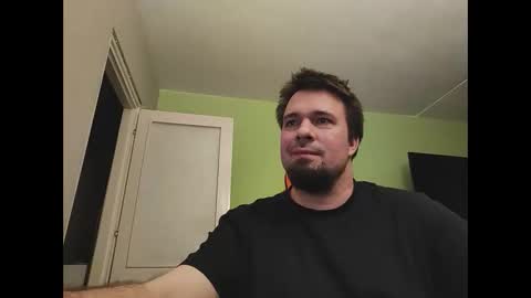 Snapshot of hairy_guy007 chatting on February 10, 9:58 pm hairy_guy007 online show from February 10, 9:58 pm