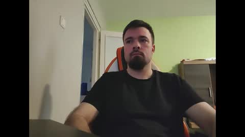 Snapshot of hairy_guy007 chatting on February 20, 8:49 am hairy_guy007 online show from February 20, 8:49 am