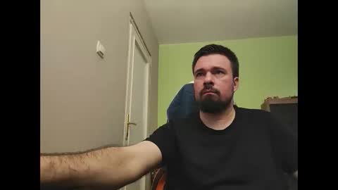 Snapshot of hairy_guy007 chatting on February 28, 10:00 pm hairy_guy007 online show from February 28, 10:00 pm