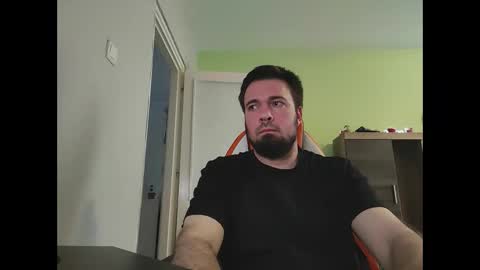 Snapshot of hairy_guy007 chatting on March 28, 9:09 am hairy_guy007 online show from March 28, 9:09 am