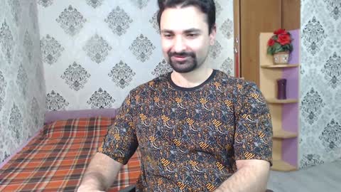 Hairy Tyler online show from December 12, 10:52 pm