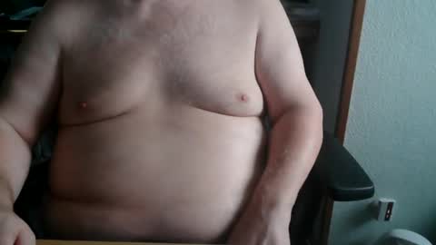 Snapshot of hairyarmpit_lover_1970 chatting on October 23, 7:51 am hairyarmpit_lover_1970 online show from October 23, 7:51 am