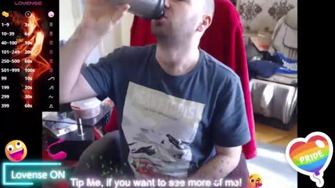 Snapshot of hairyass25yo chatting on March 9, 9:35 am Puppy3 StockyDaddiesmusclebearsbeefybigmans online show from March 9, 9:35 am