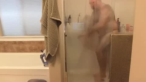 hairydaddreams online show from May 26, 1:18 pm
