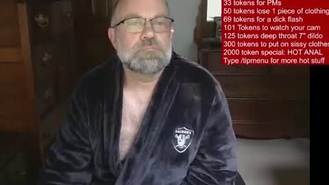 HairyDaddyBear69 online show from June 24, 11:53 am