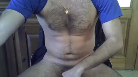 Snapshot of hairydaduncut chatting on February 26, 2:36 pm hairydaduncut online show from February 26, 2:36 pm