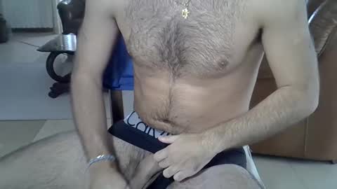 Snapshot of hairydaduncut chatting on September 11, 12:05 pm hairydaduncut online show from September 11, 12:05 pm