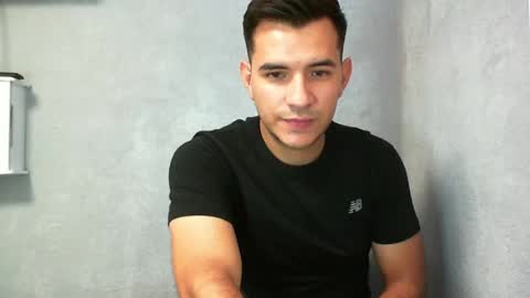 Damian online show from June 21, 6:10 pm