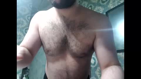 Snapshot of hairyfatboy01 chatting on May 14, 12:17 am hairyfatboy01 online show from May 14, 12:17 am