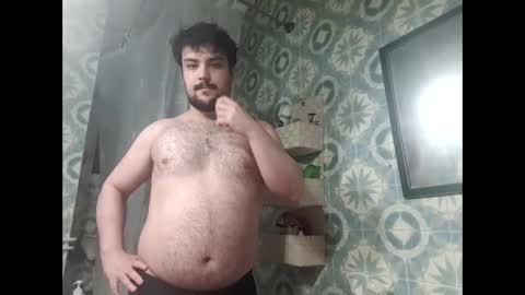Snapshot of hairyfatboy01 chatting on May 15, 12:50 am hairyfatboy01 online show from May 15, 12:50 am