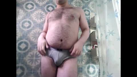 Snapshot of hairyfatboy01 chatting on May 19, 4:46 pm hairyfatboy01 online show from May 19, 4:46 pm