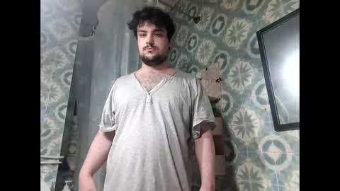 Snapshot of hairyfatboy01 chatting on June 5, 2:40 am hairyfatboy01 online show from June 5, 2:40 am