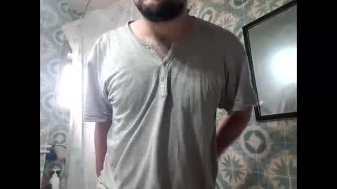 Snapshot of hairyfatboy01 chatting on June 8, 9:42 am hairyfatboy01 online show from June 8, 9:42 am