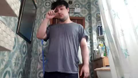 Snapshot of hairyfatboy01 chatting on June 19, 1:15 pm hairyfatboy01 online show from June 19, 1:15 pm