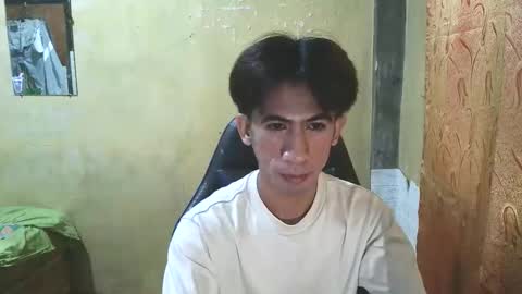 hairyhugecock_22 online show from October 27, 10:03 pm