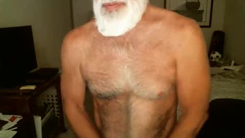 Snapshot of hairypecsguy chatting on May 10, 6:51 am Hairy pecs online show from May 10, 6:51 am