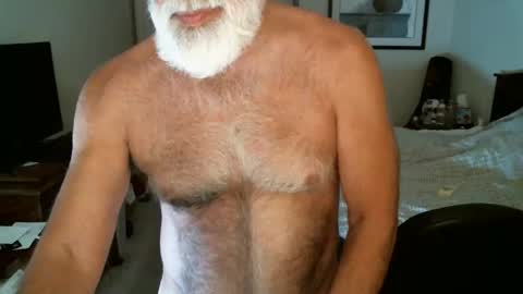 Snapshot of hairypecsguy chatting on June 3, 7:22 am Hairy pecs online show from June 3, 7:22 am