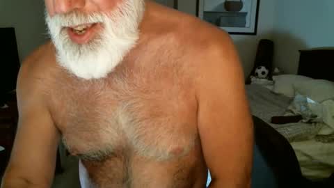 Snapshot of hairypecsguy chatting on June 10, 7:07 am Hairy pecs online show from June 10, 7:07 am