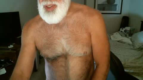 Hairy pecs online show from July 3, 6:31 am