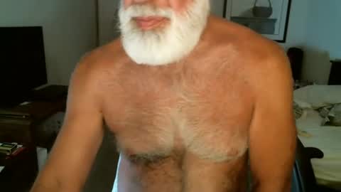 Hairy pecs online show from July 15, 6:40 am