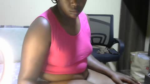 hairypussybigassy001 online show from December 28, 6:29 pm