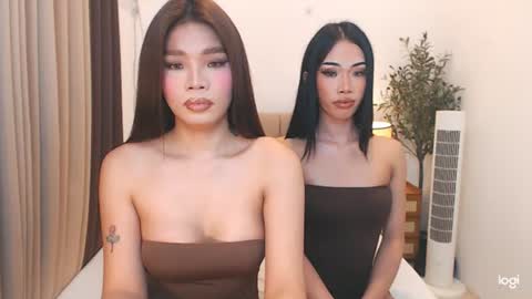 YOUR SIDECHIC HAILEY online show from July 1, 6:29 pm