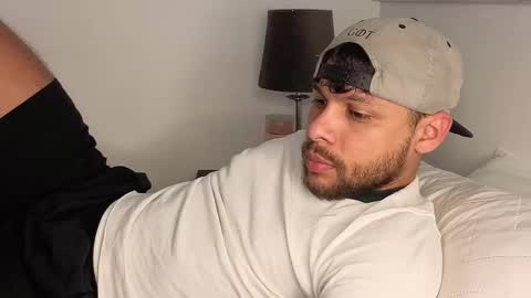 Independent       model  online show from November 20, 10:09 pm