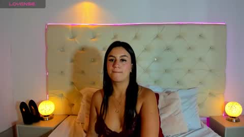 Snapshot of haley_evans_ chatting on January 11, 11:02 am haley_evans_ online show from January 11, 11:02 am