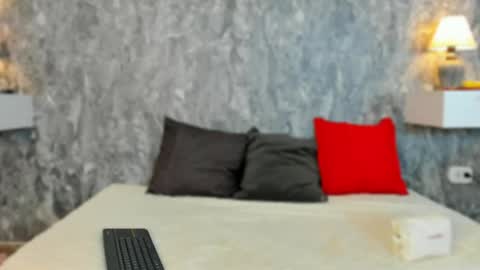 Snapshot of halilalovelace chatting on May 4, 11:39 am Hali online show from May 4, 11:39 am