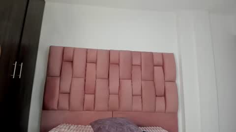 Snapshot of halilalovelace chatting on June 19, 8:56 pm Hali online show from June 19, 8:56 pm