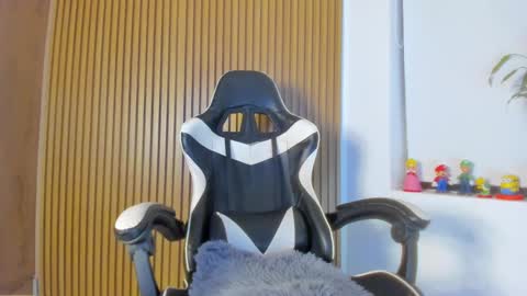 Anahis online show from September 18, 3:08 am