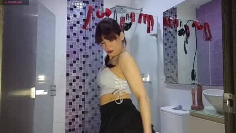 Snapshot of hall_sextape chatting on September 13, 1:38 am Alice Ariel Bella Fran and Stiven online show from September 13, 1:38 am
