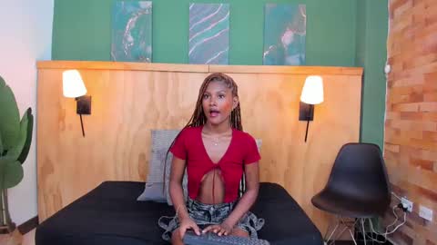 Halley Lorens online show from September 15, 7:14 pm