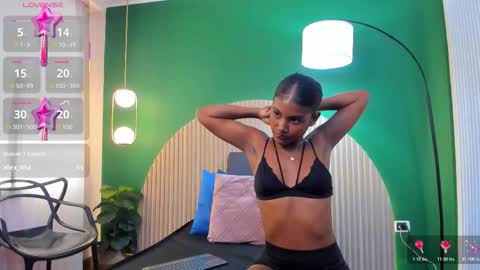 Snapshot of halleylorens chatting on March 19, 4:33 pm Halley Lorens online show from March 19, 4:33 pm