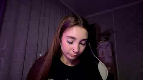 Holly online show from November 7, 7:58 pm