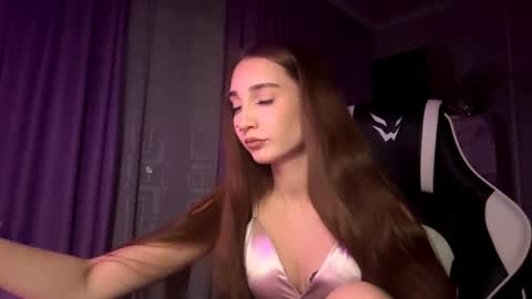 Holly online show from December 14, 9:08 pm