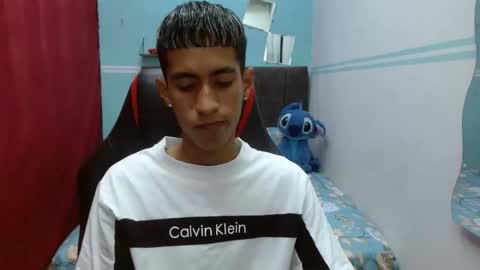 hamcummboy20 online show from March 9, 12:03 am