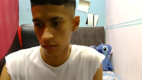 Snapshot of hamcummboy20 chatting on June 17, 8:32 pm hamcummboy20 online show from June 17, 8:32 pm