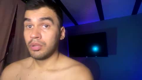 Snapshot of hamiltong12 chatting on October 14, 11:49 pm hamiltong12 online show from October 14, 11:49 pm