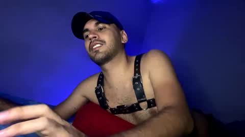 Snapshot of hamiltong12 chatting on October 16, 4:02 am hamiltong12 online show from October 16, 4:02 am