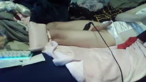 Snapshot of hamptoncriz chatting on March 11, 1:17 pm Sissy Sarah-Louise online show from March 11, 1:17 pm