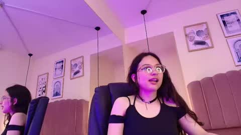 hanabie_ online show from February 11, 3:22 am